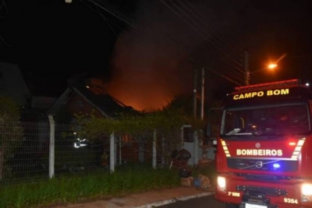 Incêndio em residência deixa como vítima ex vice-prefeito de Campo Bom e sua mãe